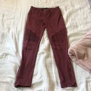 maroon pants